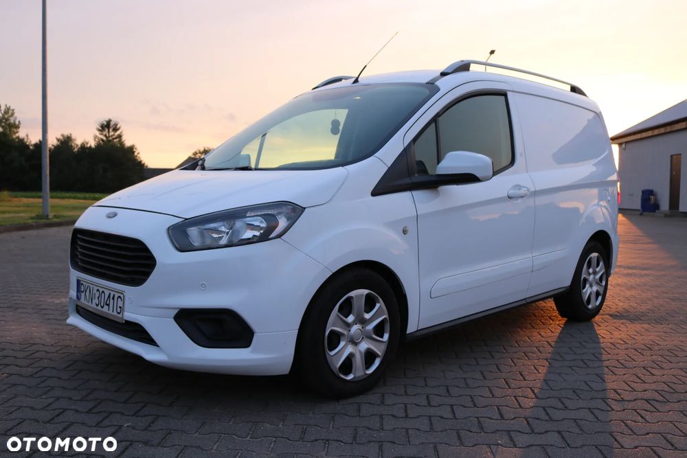 Ford COURIER