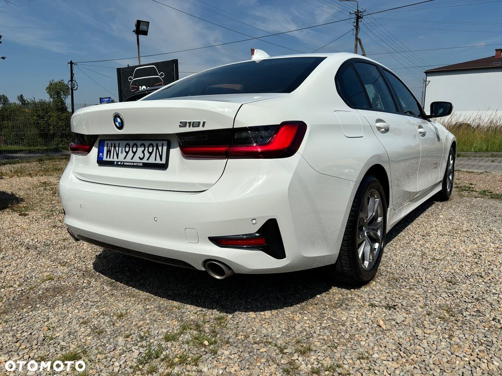 BMW Seria 3 318i Sport Line - 11