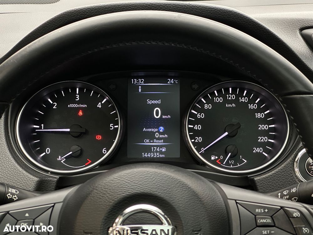 Nissan Qashqai - 14