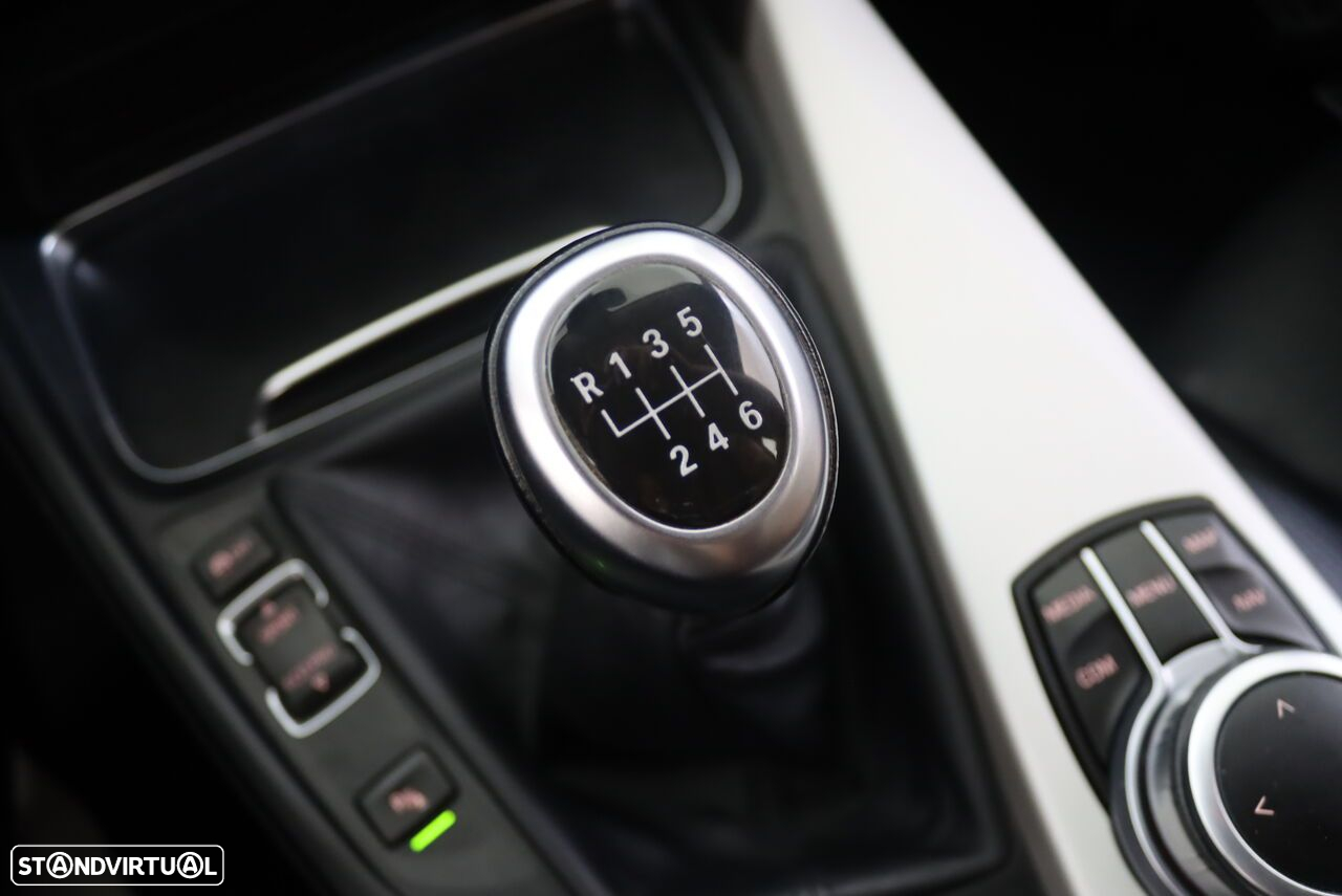 BMW 318 d Touring - 31