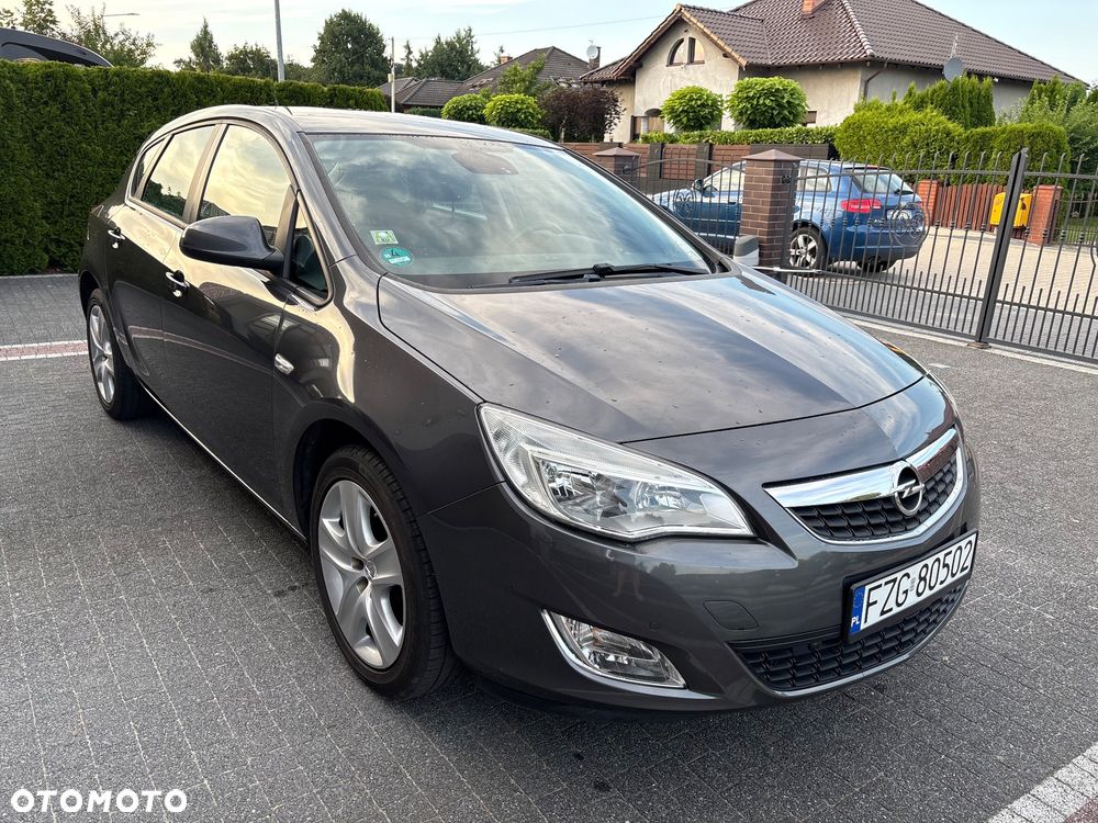 Opel Astra 1.4 T Cosmo - 2