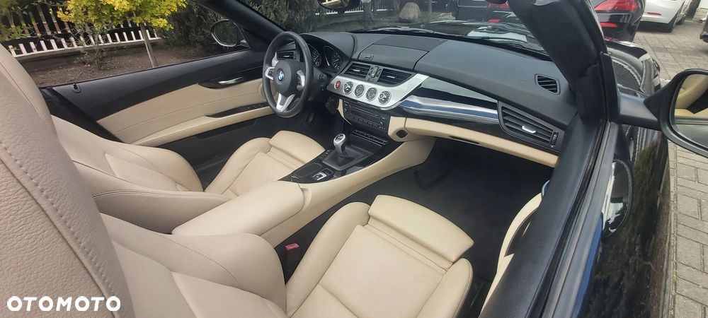 BMW Z4 sDrive30i - 28