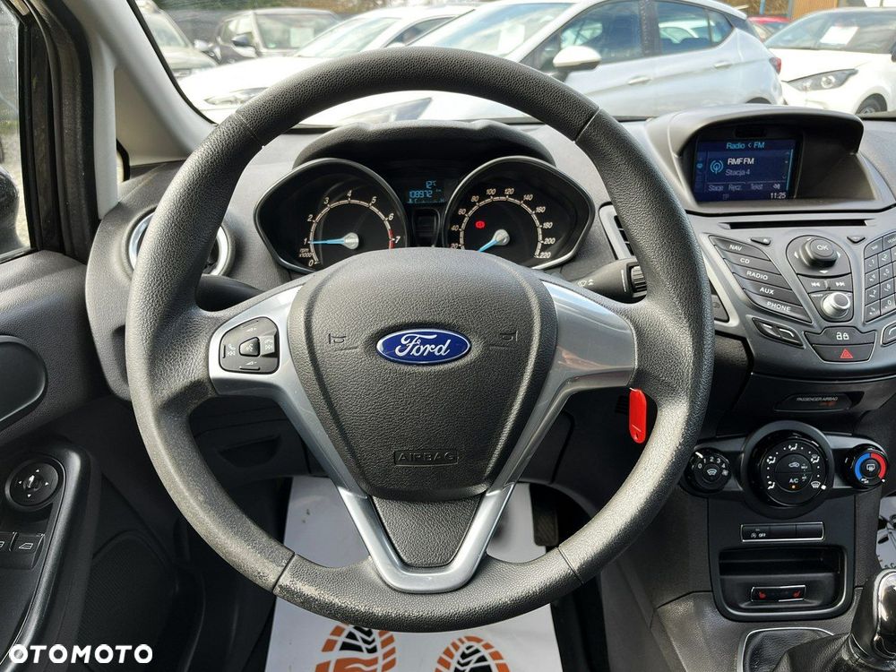 Ford Fiesta 1.0 EcoBoost S&S TREND - 11