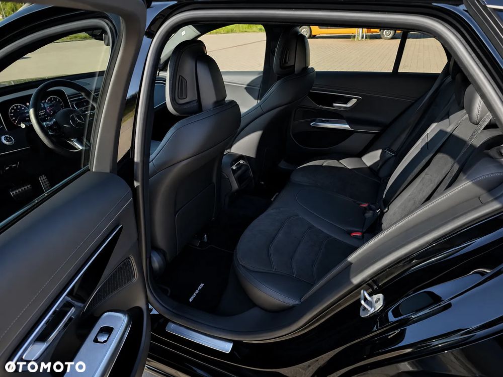 Mercedes-Benz Klasa E 220 d 4Matic 9G-TRONIC Edition AMG Line - 6