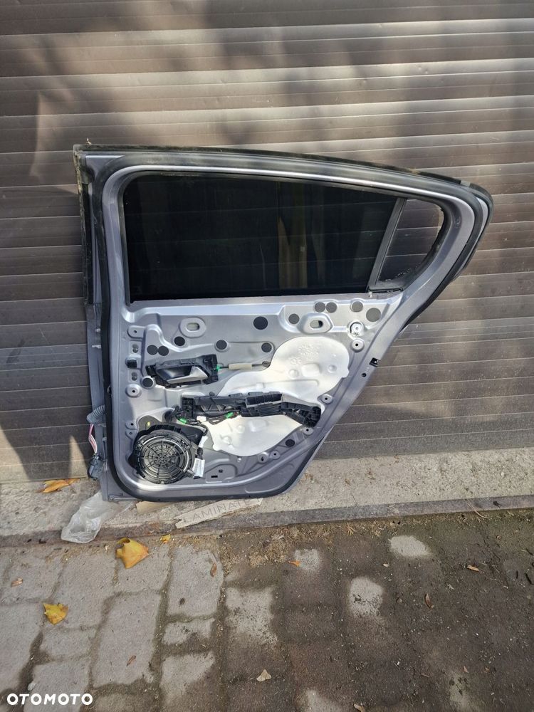 drzwi prawy tył prawe tylne peugeot 308 t10 iii 2022 hatchback - 4