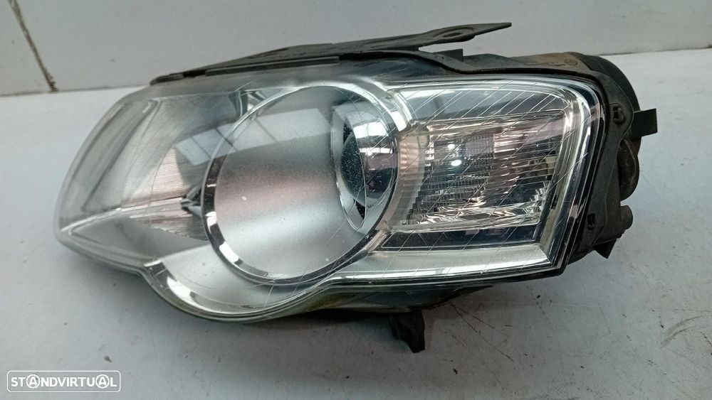 Ótica / farol esquerda VOLKSWAGEN Passat (3C2) - 3
