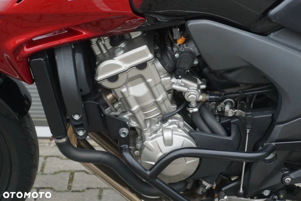 Honda CBF - 8