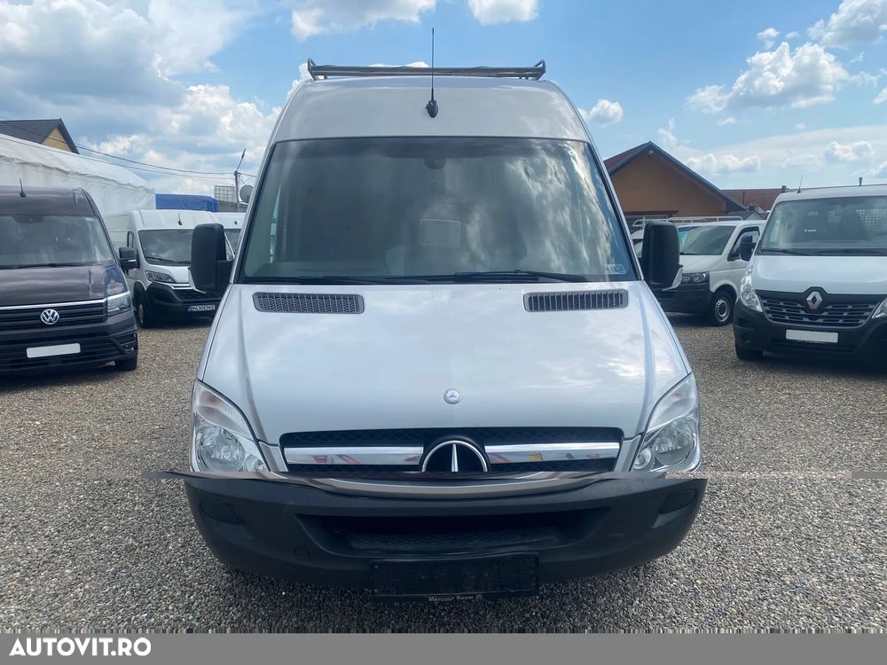 Mercedes-Benz SPRINTER - 15