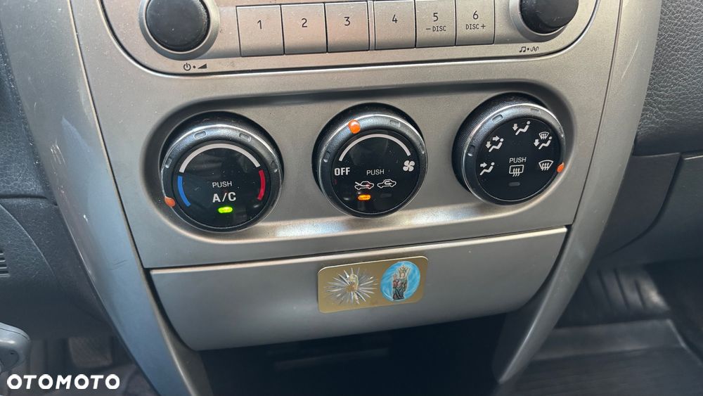 Suzuki Liana 1.6 - 6