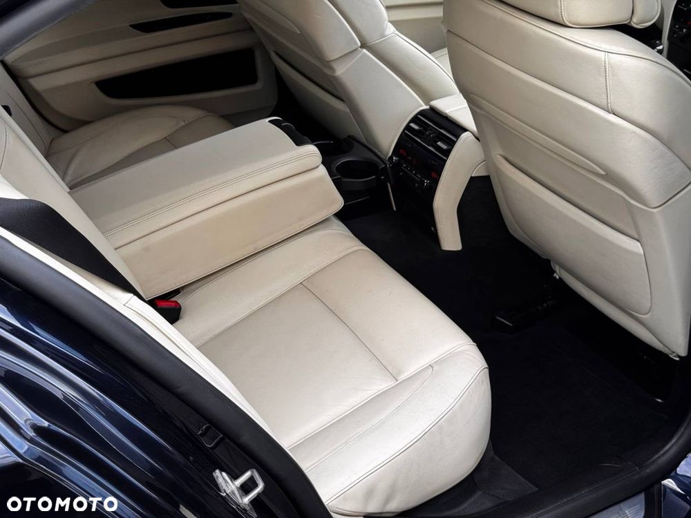 BMW Seria 7 - 5