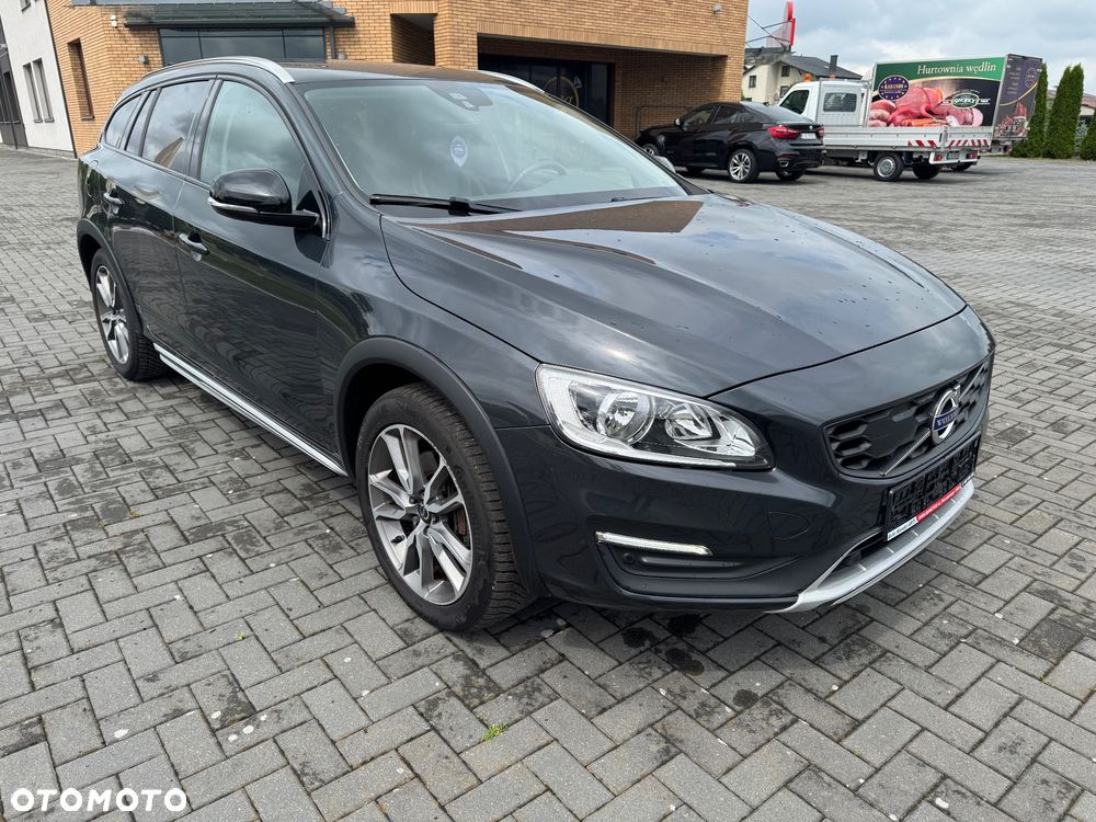 Volvo V60 Cross Country D3 Momentum - 11