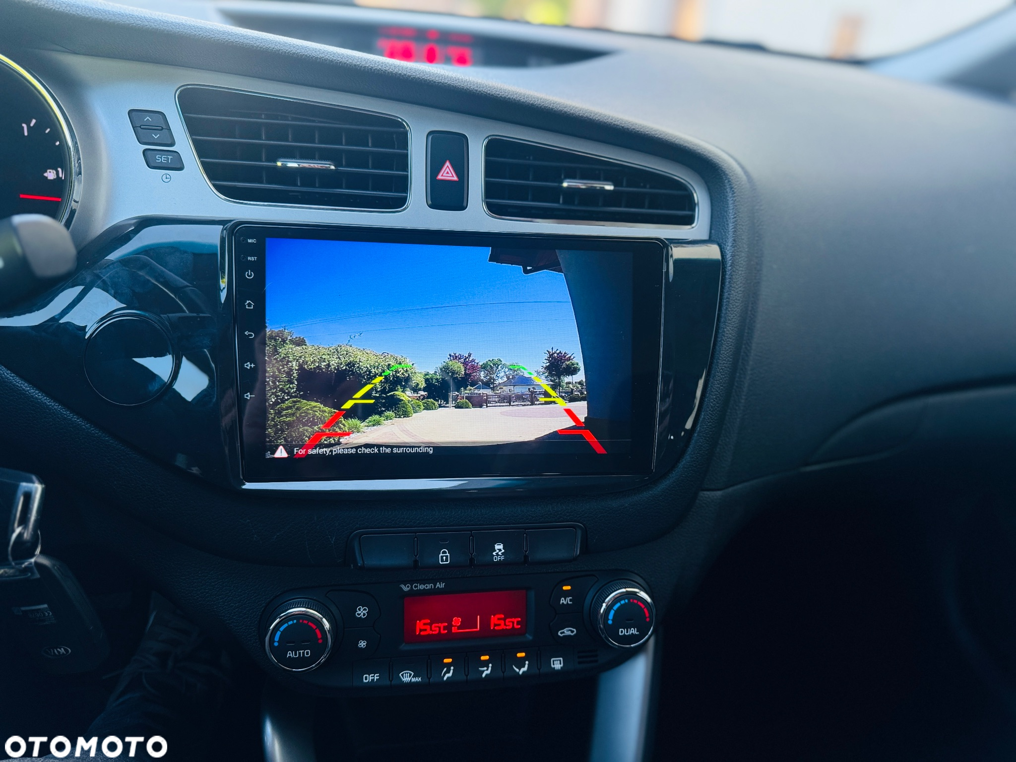 Kia Ceed 1.6 CRDi 128 ISG SW Fifa World Cup Edition - 16