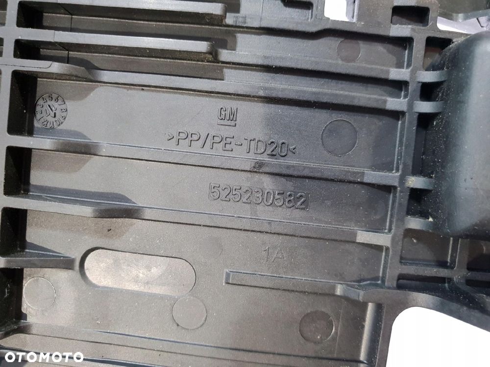 OPEL ADAM OBUDOWA AKUMLATOR 525230582 - 3