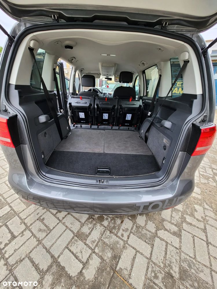 Volkswagen Touran 1.6 TDI DPF Highline DSG - 11