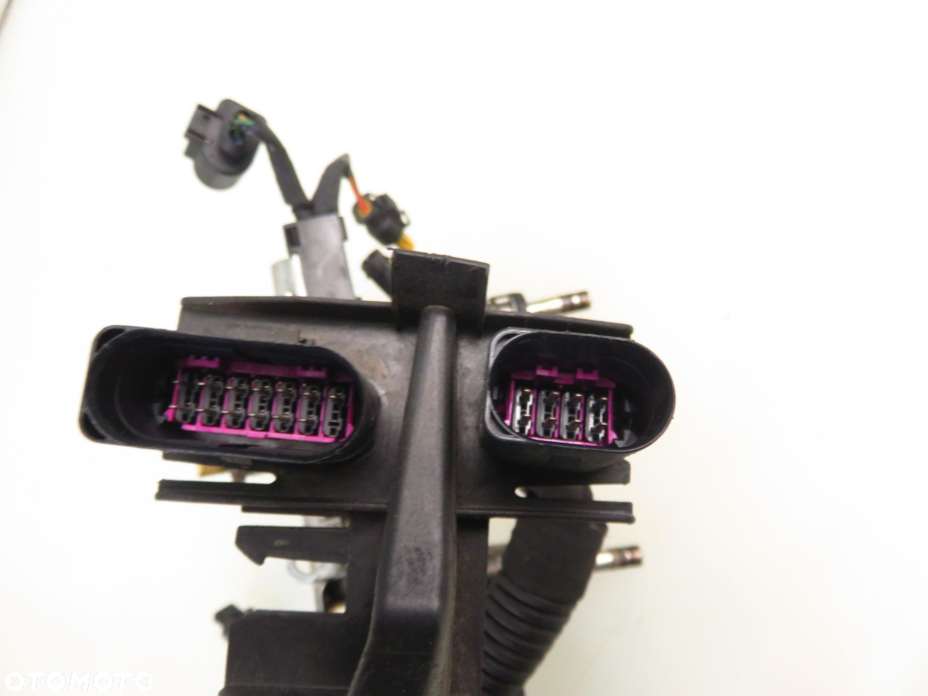 LISTWA WTRYSKOWA AUDI A4 B8 1.8 TFSI 06J133317M CDHB - 2