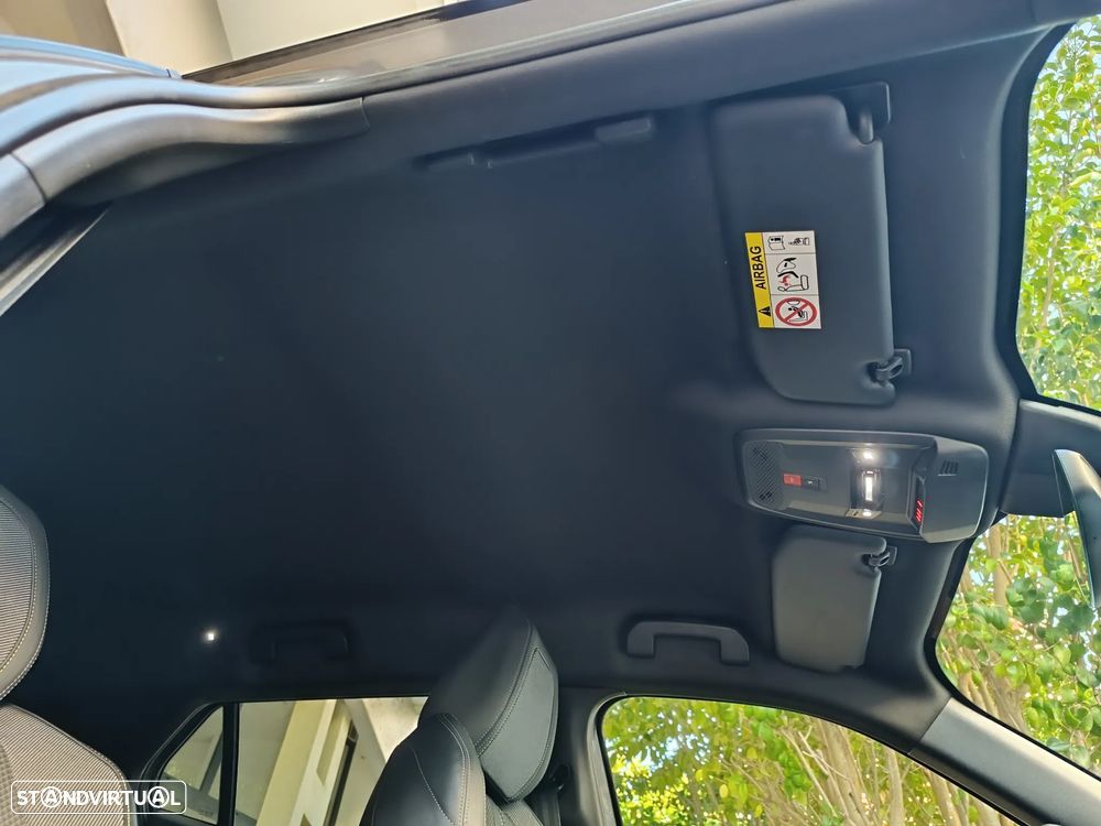 Peugeot 2008 PureTech 130 EAT8 GT - 29
