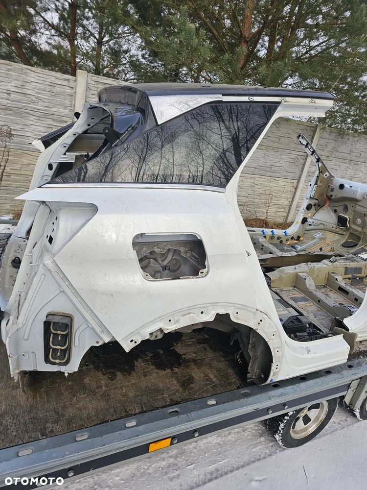 DUPA TYŁ BŁOTNIKI PAS Z WANNĄ PEUGEOT 3008 II BIAŁY KWED - 2
