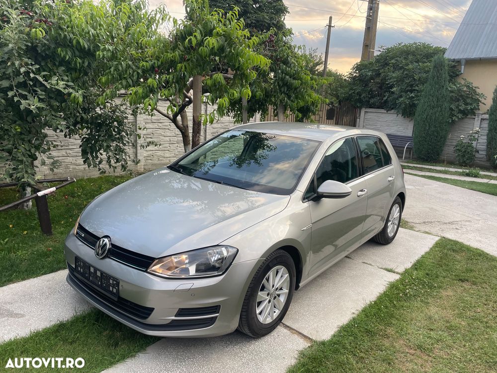 Volkswagen Golf - 23