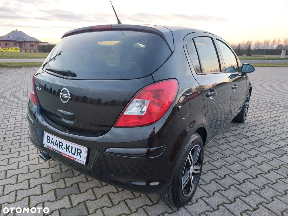 Opel Corsa 1.4 16V Satellite - 10