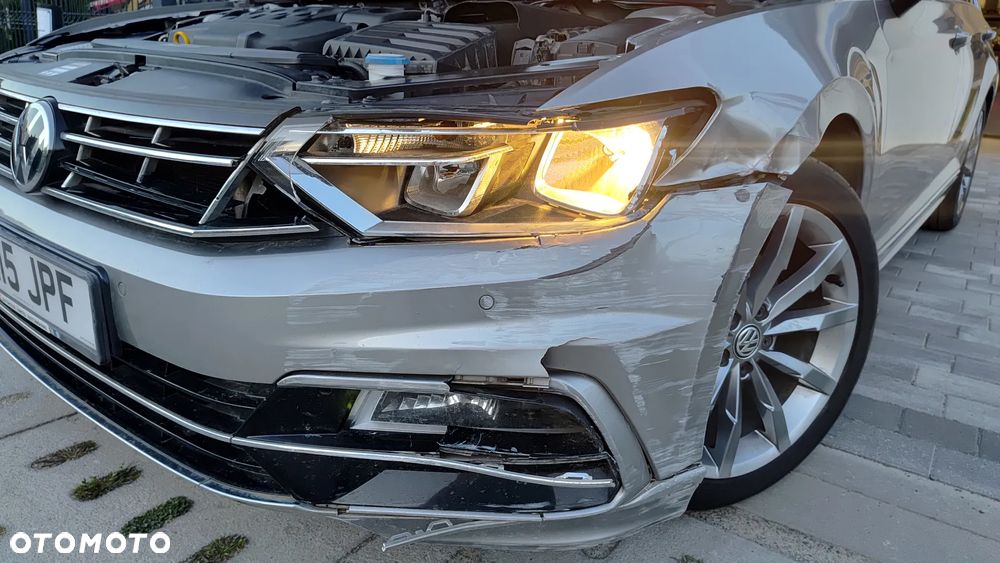 Volkswagen Passat - 16