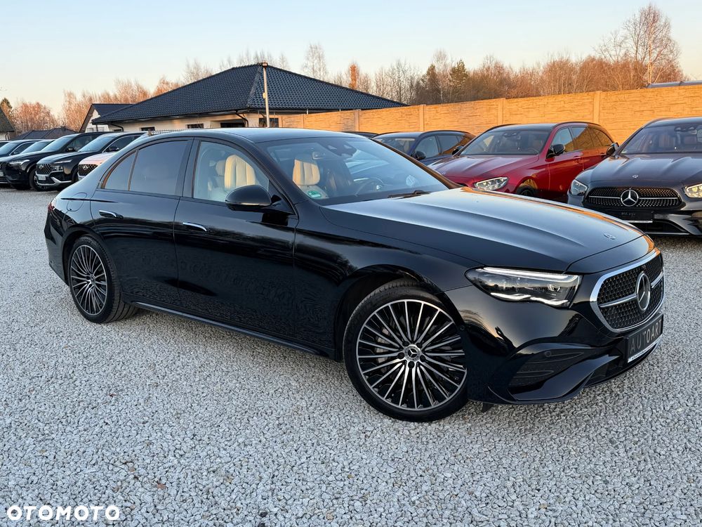 Mercedes-Benz Klasa E 400e 4Matic 9G-TRONIC - 21