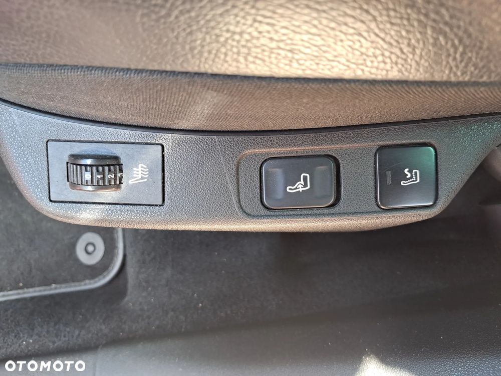 Citroën C4 HDi 150 Exclusive - 9