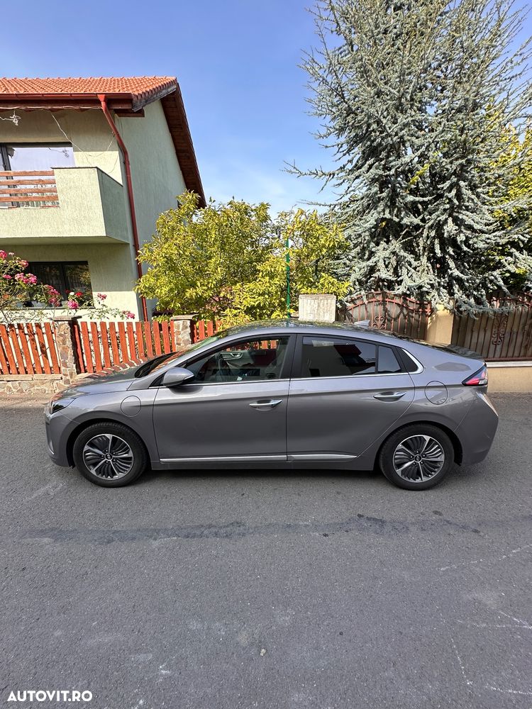 Hyundai IONIQ Plug-In Hybrid 1.6 141CP Exclusive - 2