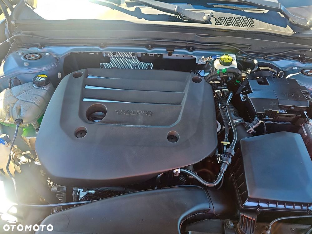 Volvo XC 40 B4 Ultimate Dark - 14