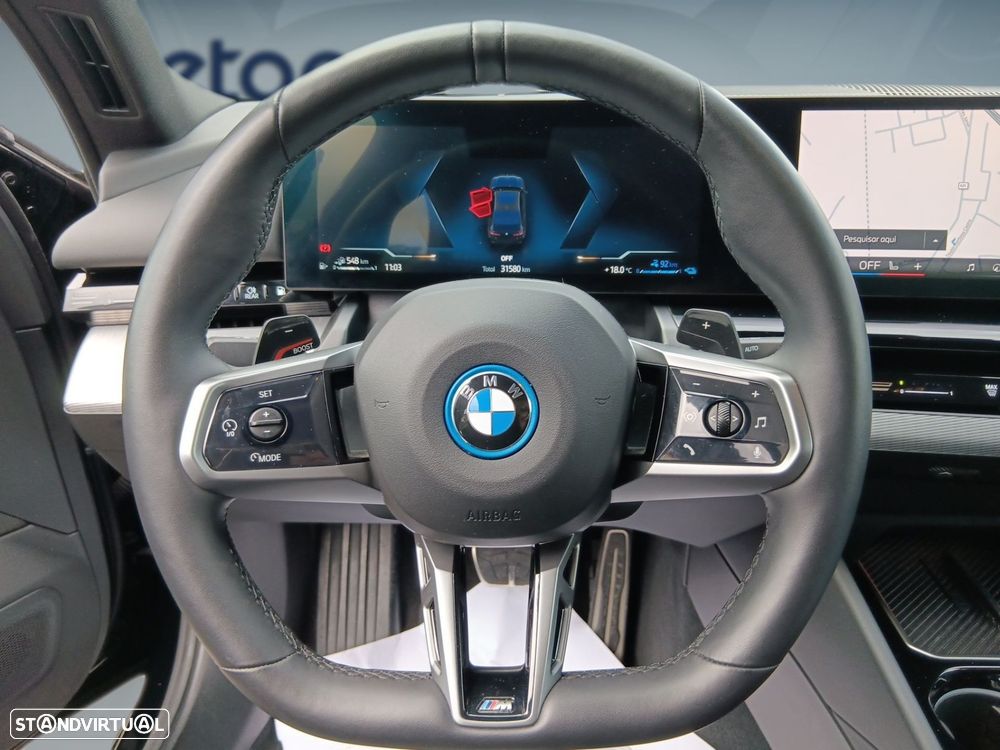 BMW 530 e Pack Desportivo M - 13