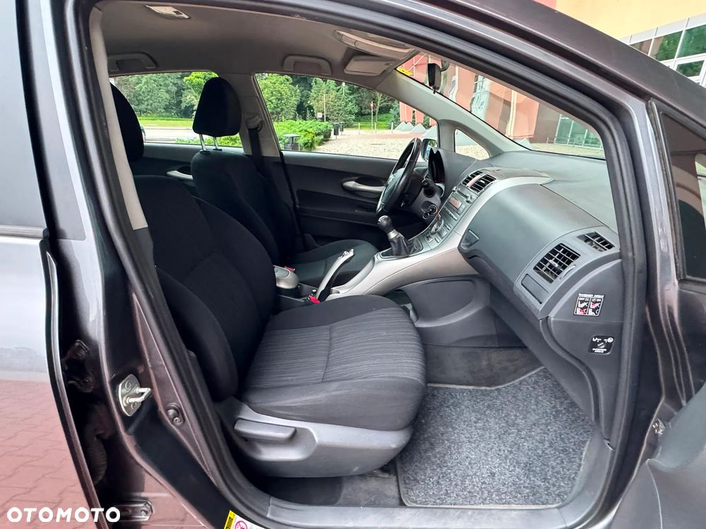 Toyota Auris 1.6 VVT-i Sol - 8