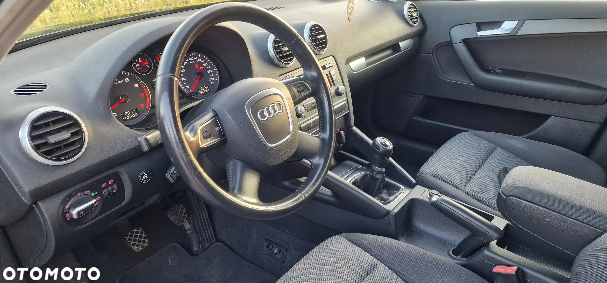 Audi A3 1.6 Limited Edition - 6