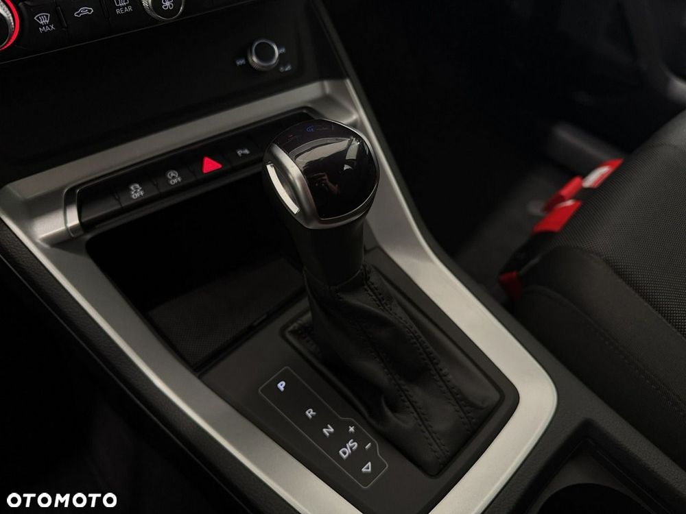 Audi Q3 35 TFSI mHEV Advanced S tronic - 27