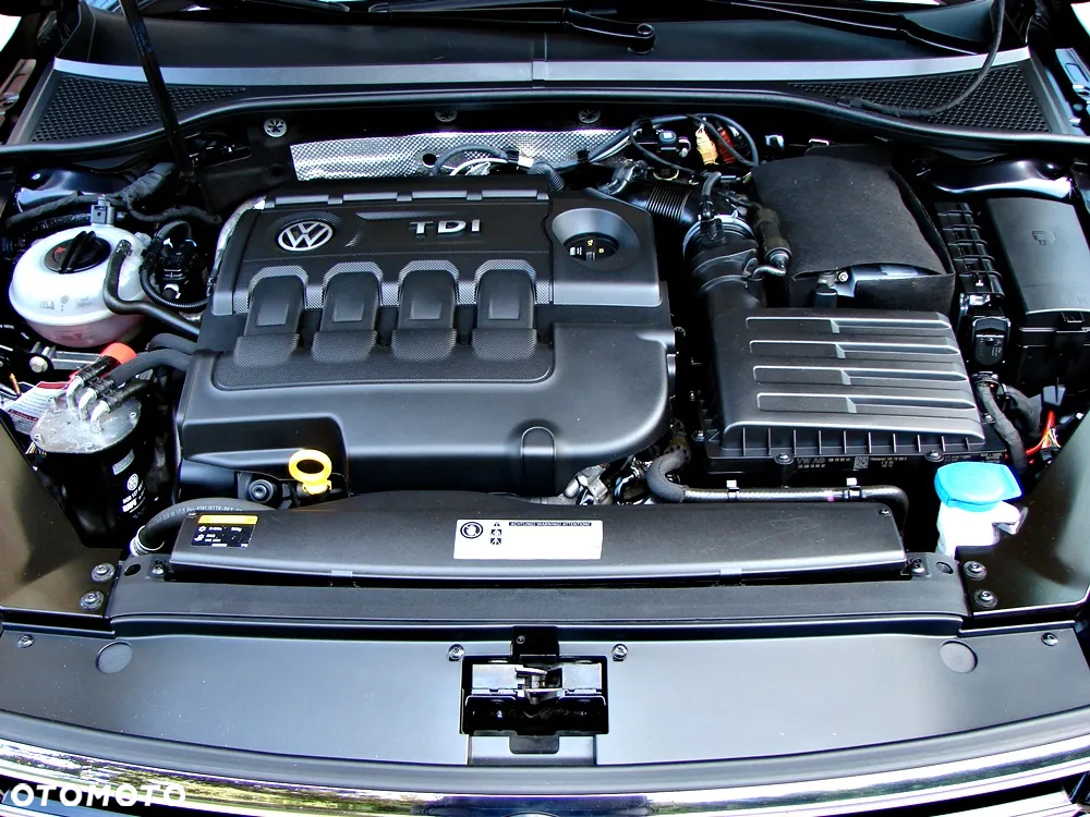 Volkswagen Passat Variant 2.0 TDI SCR 4Motion DSG (BMT) Highline - 11