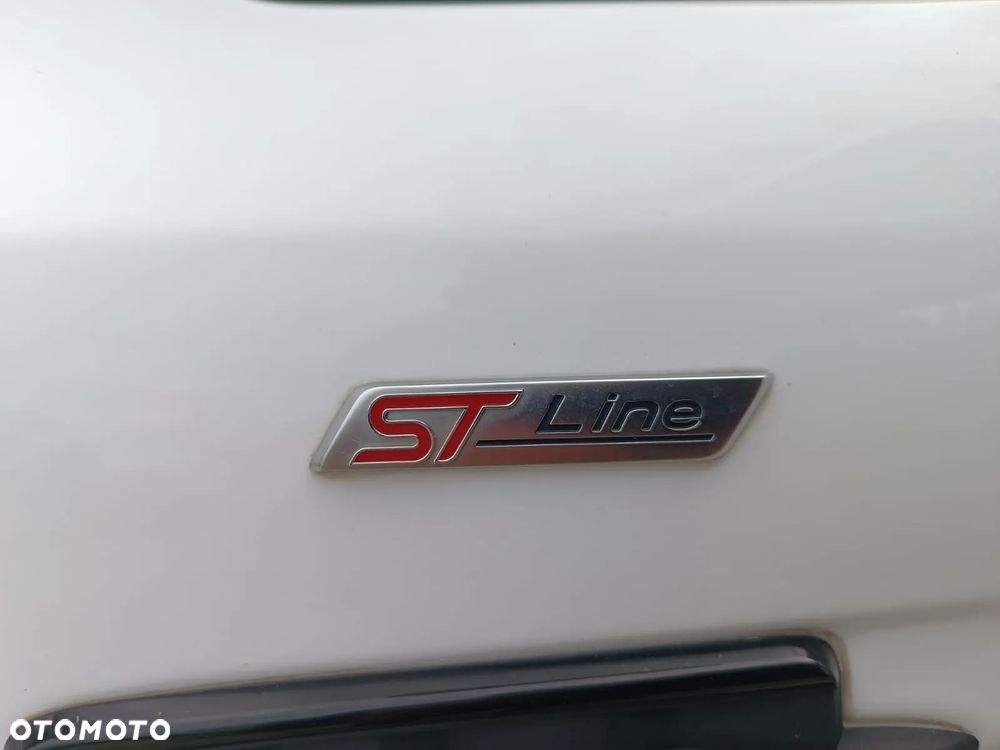 Ford Kuga 2.0 TDCi 2x4 ST-Line - 27