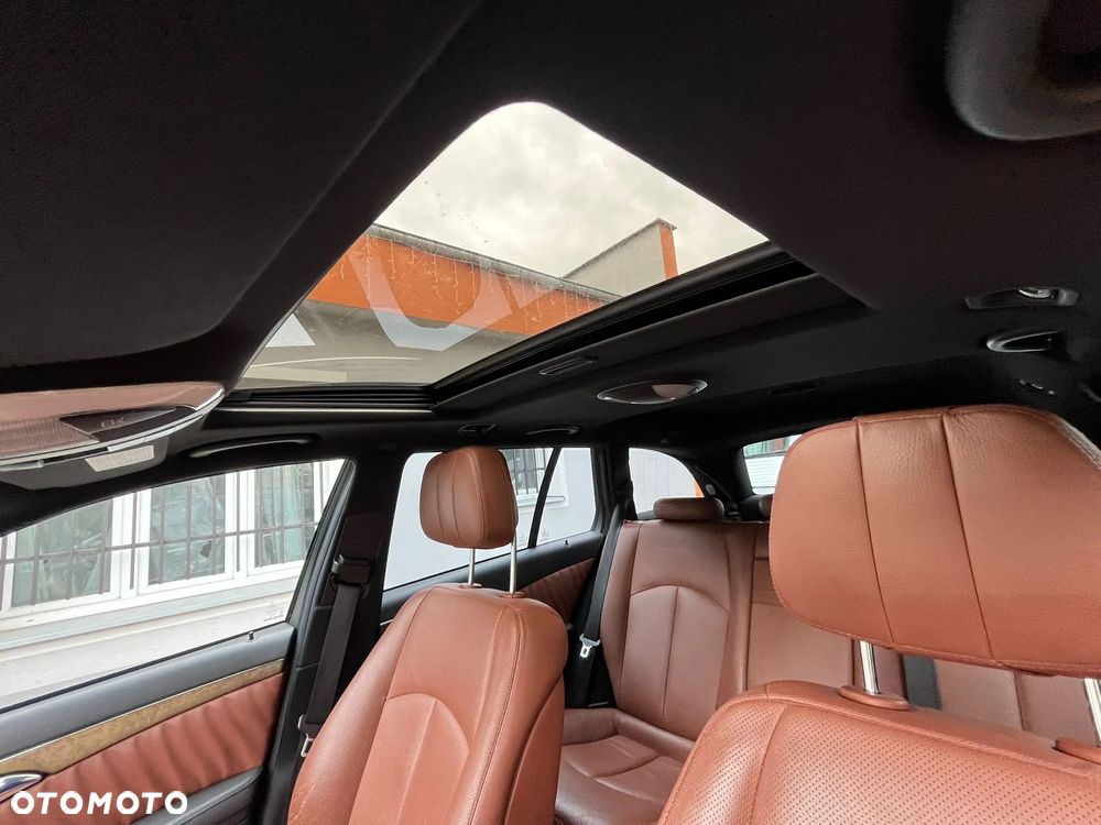 Mercedes-Benz Klasa E - 12