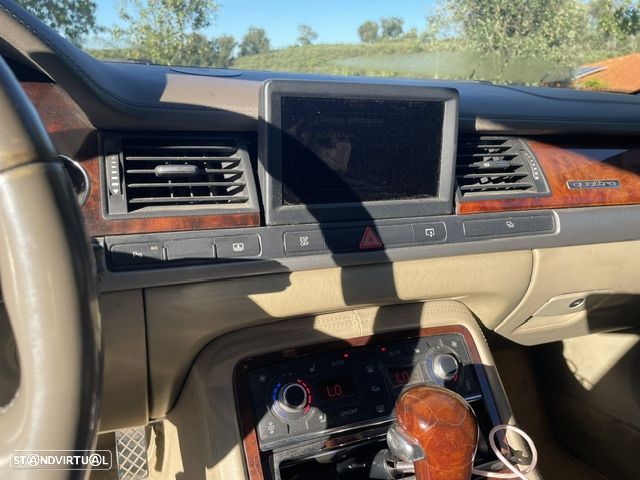 Audi A8 4.2 TDi V8 quattro Longo - 11