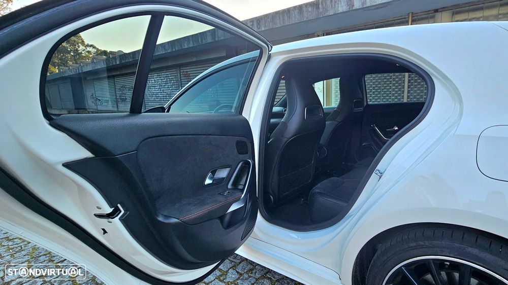 Mercedes-Benz A 250 e 8G-DCT AMG Line - 19