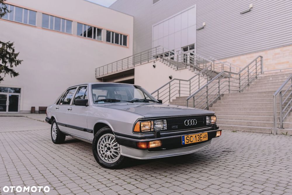 Audi 200 - 5