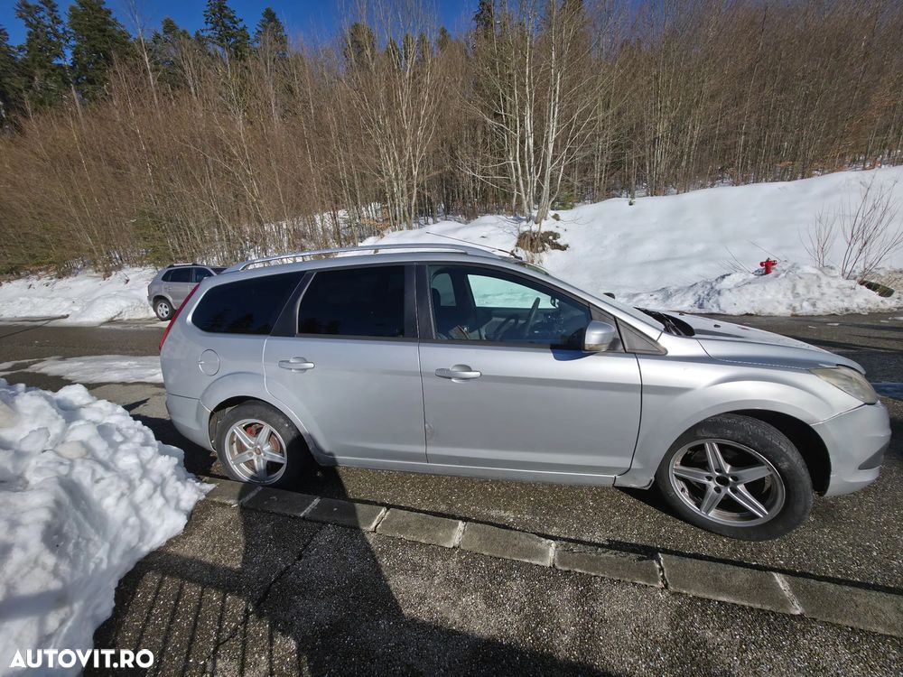 Ford Focus - 8