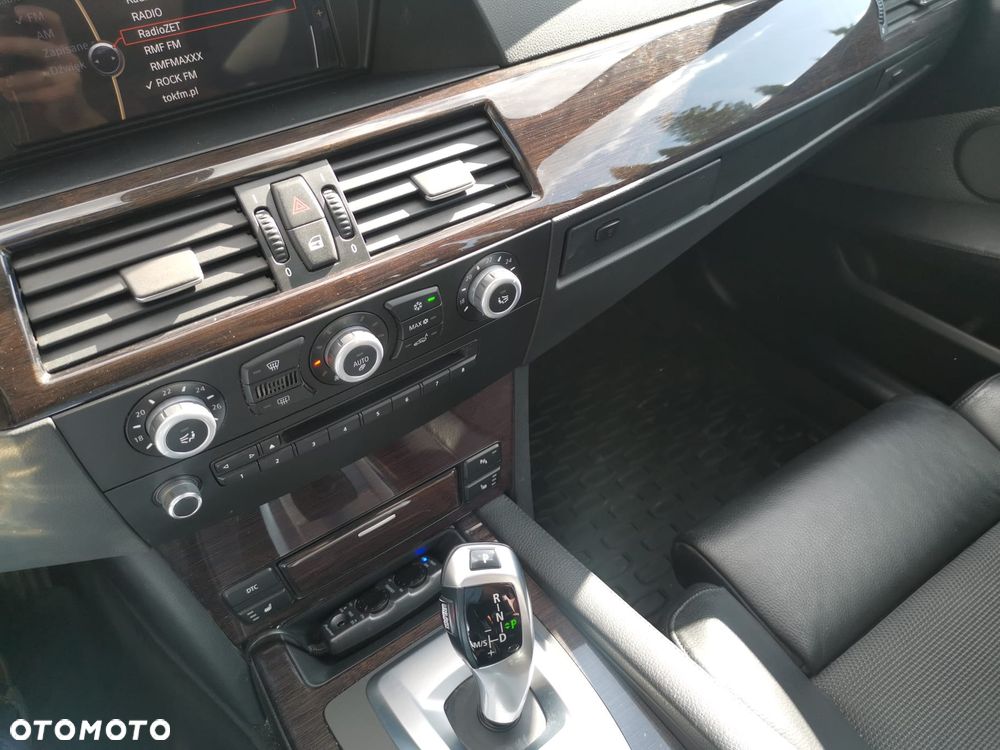 BMW Seria 5 520d - 12