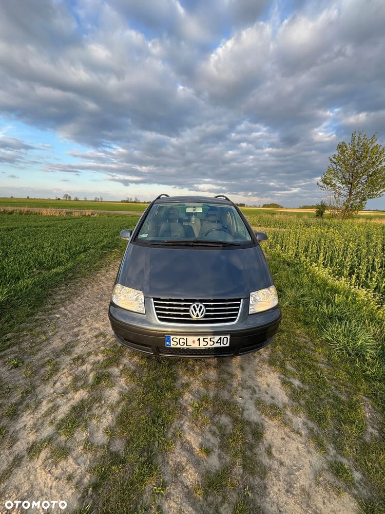 Volkswagen Sharan - 1
