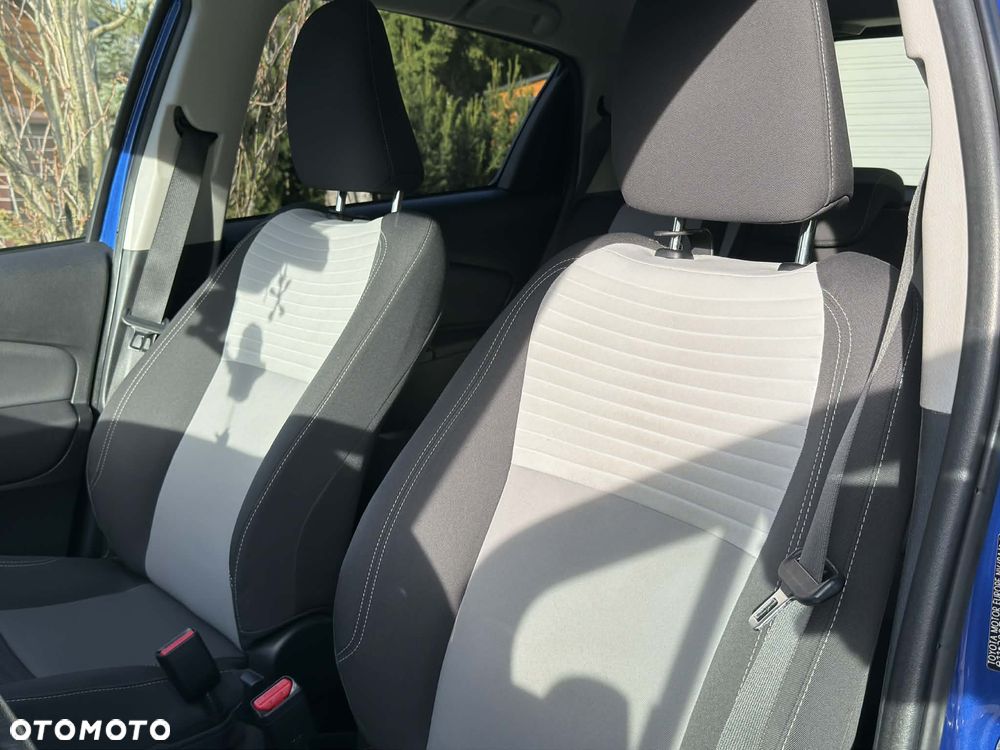 Toyota Yaris Hybrid 100 Premium - 13