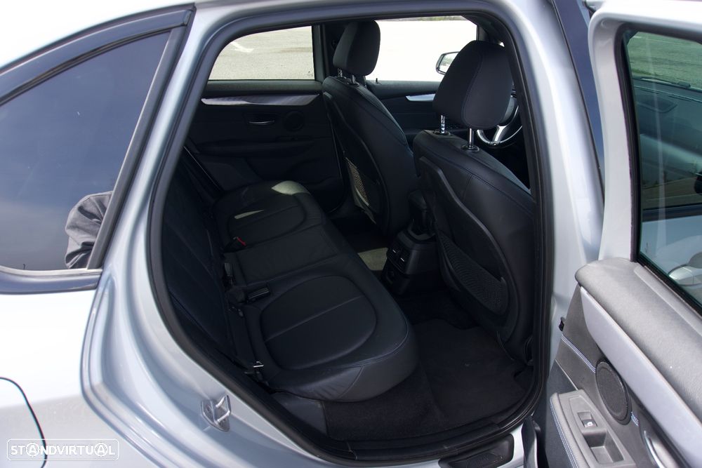 BMW 225xe Active Tourer Pack M - 25