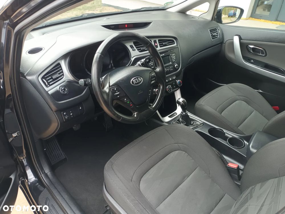 Kia Ceed 1.6 GDI Edition 7 - 18