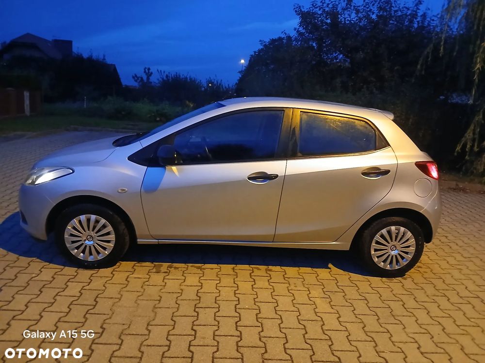 Mazda 2 - 11