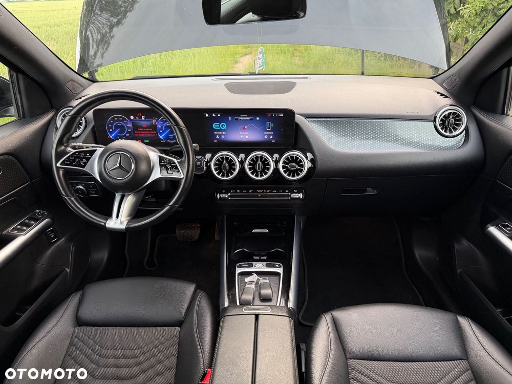 Mercedes-Benz EQA 250+ Electric Art - 19