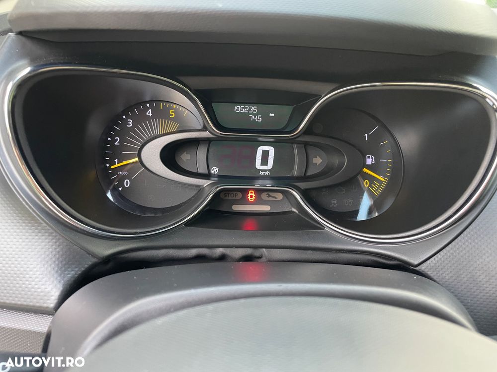 Renault Captur - 30