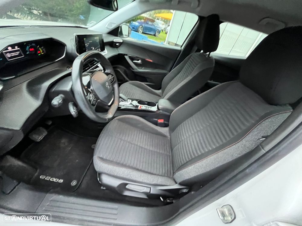 Peugeot e-2008 50 kWh Active Pack - 20