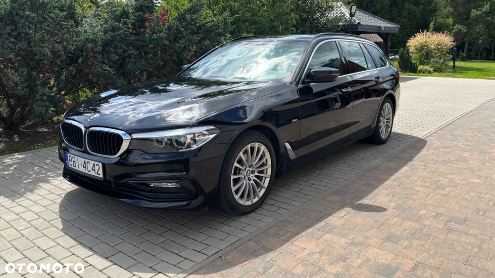 BMW Seria 5 520d Sport Line - 1