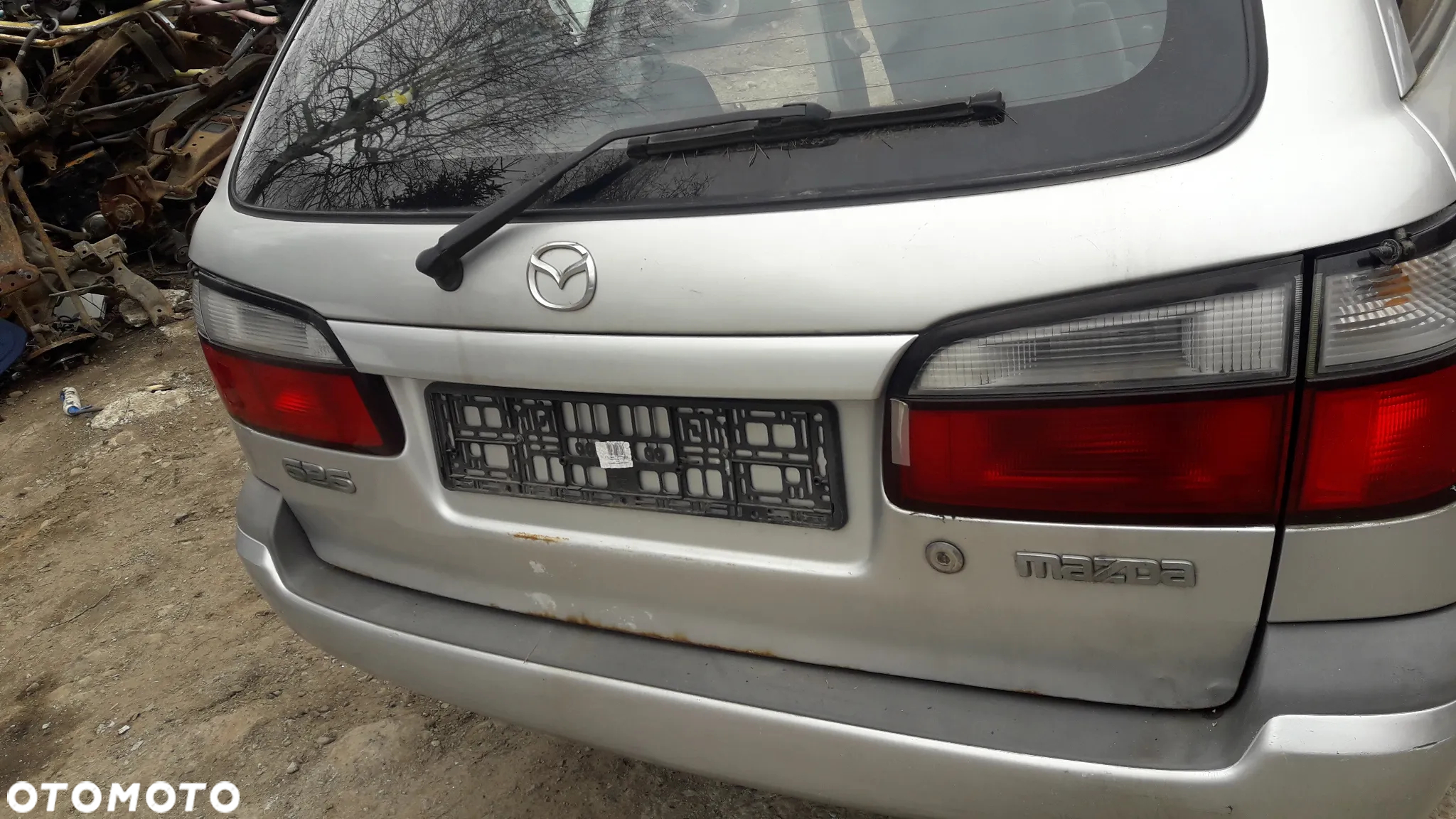 Mazda 626 GW 97-02 KOMBI Zderzak tylny tył pas hak szyba drzwi w kolor 22V - 2